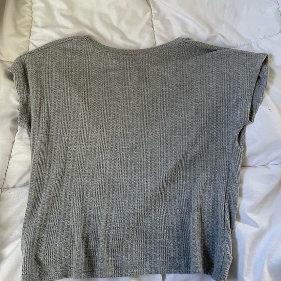 Grey Top - Picture 3 of 3